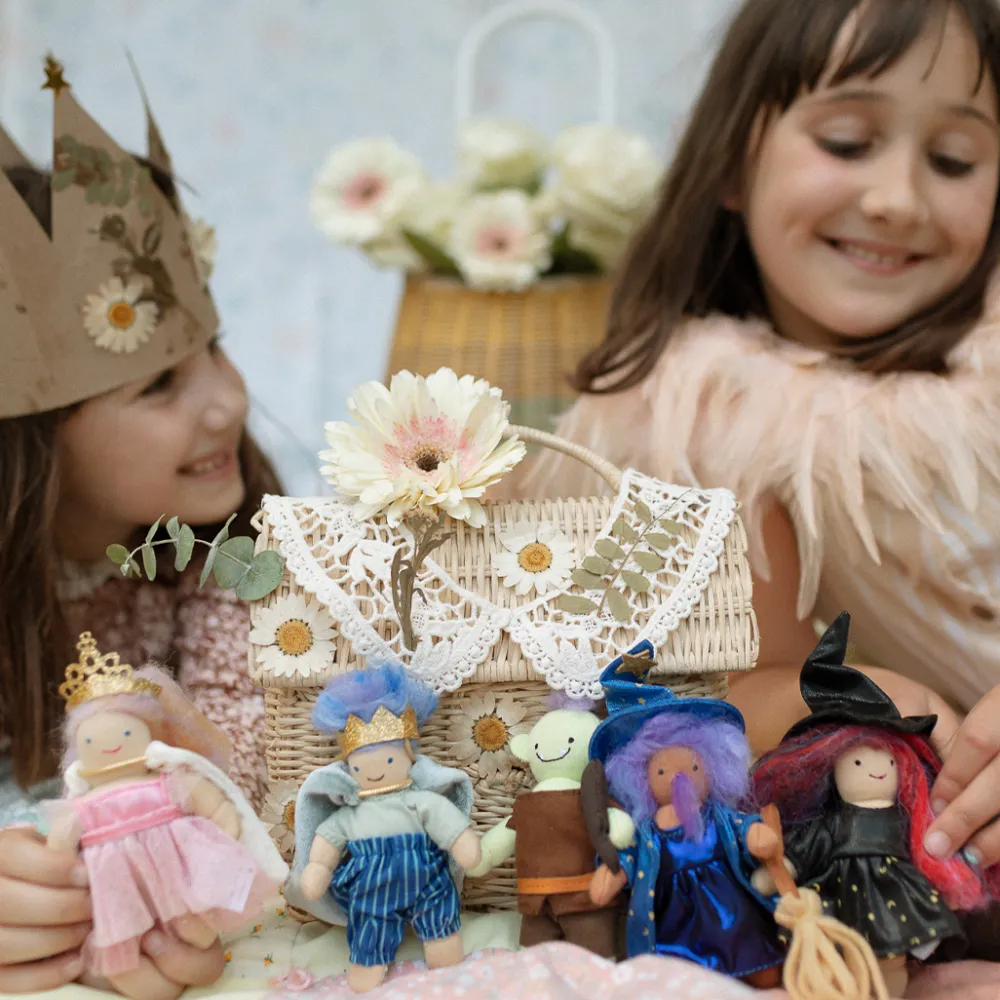 Olli Ella Indoor Play|Small World Play|Holdie Fairytale Folk - Wanda the Witch