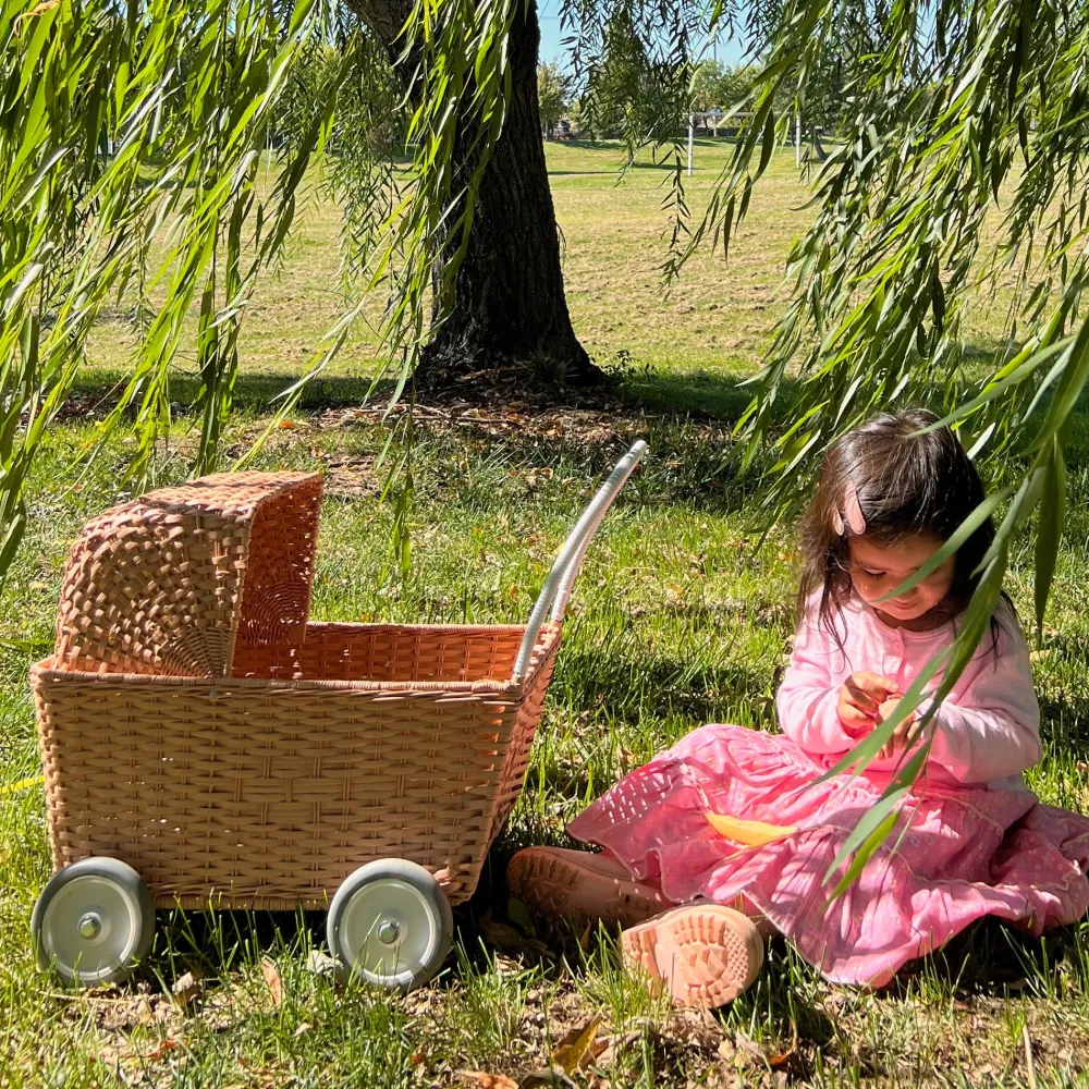 Olli Ella Indoor Play|Outdoor Play|Rattan Strolley - Seashell Pink