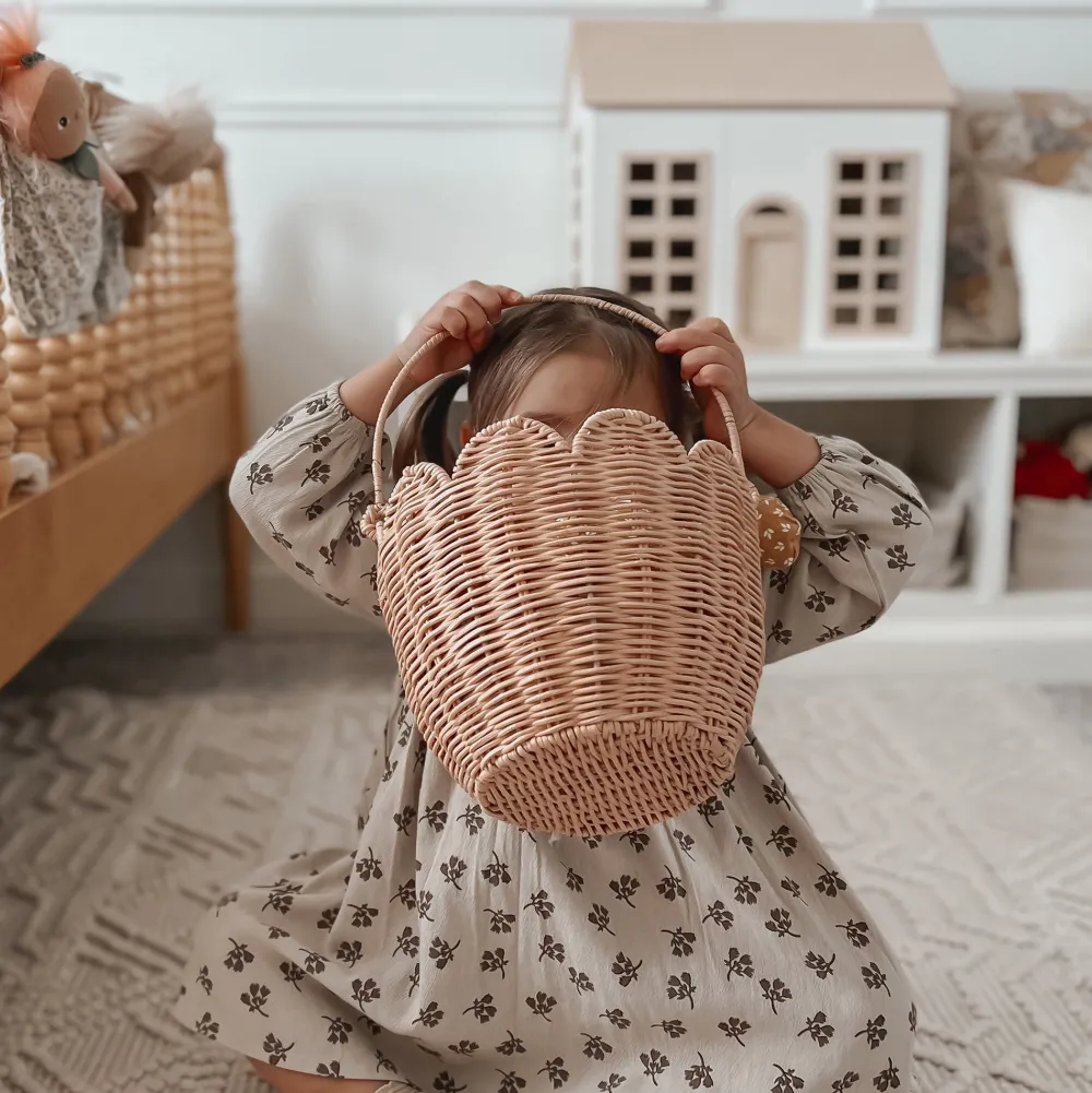 Olli Ella Nursery|Rattan Tulip Carry Basket - Seashell Pink